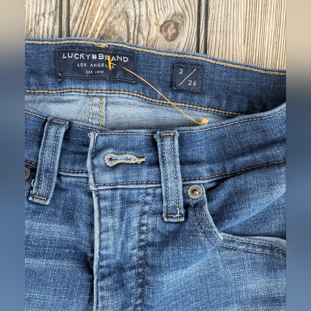 Lucky Brand size 2 Mid-rise Ava Crop Jeans - Picture 2 of 14